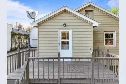 1207  Grant St, Lake Geneva, WI 53147 - Photo 2