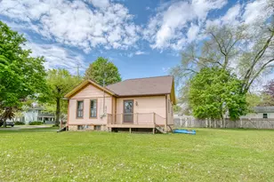 826 W Walworth Ave, Whitewater, WI 53190 - Photo 4