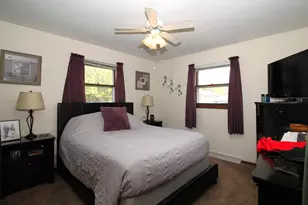 2111 Canary St, West Bend, WI 53090 - Photo 8