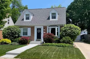 4942 N Berkeley Blvd, Whitefish Bay, WI 53217 - Photo 1