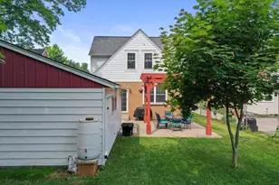 4942 N Berkeley Blvd, Whitefish Bay, WI 53217 - Photo 40