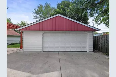 4942 N Berkeley Blvd, Whitefish Bay, WI 53217 - Photo 42