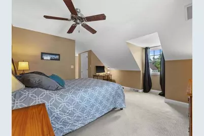4942 N Berkeley Blvd, Whitefish Bay, WI 53217 - Photo 24