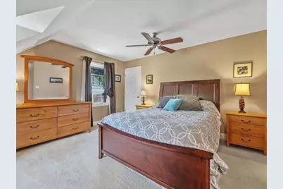 4942 N Berkeley Blvd, Whitefish Bay, WI 53217 - Photo 22