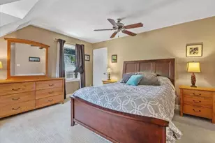4942 N Berkeley Blvd, Whitefish Bay, WI 53217 - Photo 22