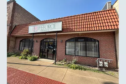 3204  Washington Ave, Racine, WI 53405 - Photo 1