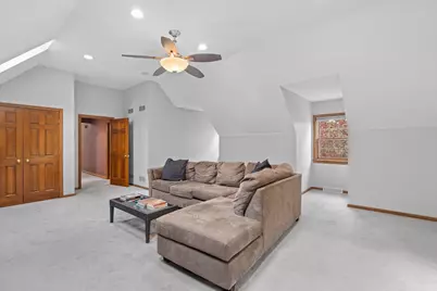 126  Hickory Dr, Delafield, WI 53018 - Photo 42