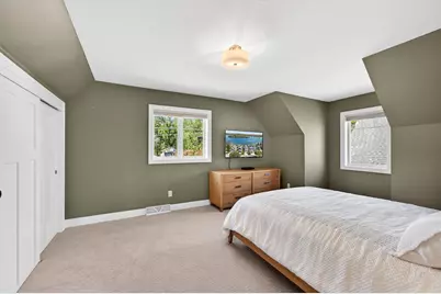 5704 W Lake Dr, West Bend, WI 53095 - Photo 30