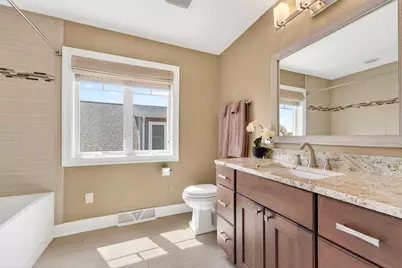 5704 W Lake Dr, West Bend, WI 53095 - Photo 32