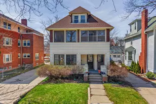 3313 N Summit Ave, Milwaukee, WI 53211 - Photo 2