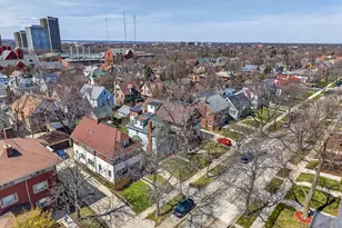 3313 N Summit Ave, Milwaukee, WI 53211 - Photo 40