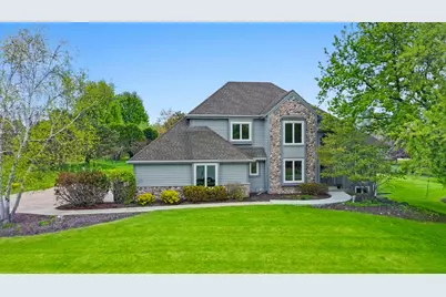 W292N3634  Stillmeadow Rd, Delafield, WI 53072 - Photo 2
