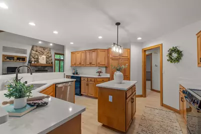 W292N3634  Stillmeadow Rd, Delafield, WI 53072 - Photo 20
