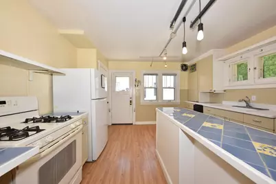 3737 W Miller Ln, Milwaukee, WI 53208 - Photo 14