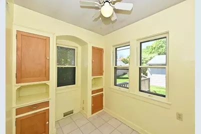 4471 N Ardmore Ave, Shorewood, WI 53211 - Photo 16