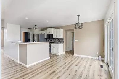 633 S Neumeyer Ln, Rockland, WI 54110 - Photo 6