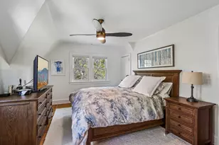 717 E Lake View Ave, Whitefish Bay, WI 53217 - Photo 22
