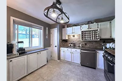 478  Park Ave, Burlington, WI 53105 - Photo 4