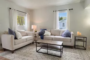 735 N 6th Ave, Sturgeon Bay, WI 54235 - Photo 8