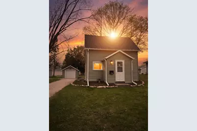 735 N 6th Ave, Sturgeon Bay, WI 54235 - Photo 1