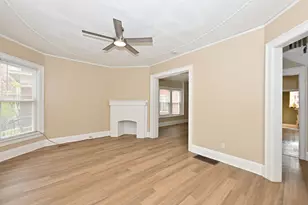 2825 W Juneau Ave, Milwaukee, WI 53208 - Photo 8