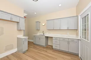 2825 W Juneau Ave, Milwaukee, WI 53208 - Photo 16