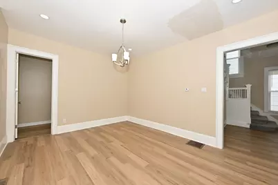 2825 W Juneau Ave, Milwaukee, WI 53208 - Photo 12