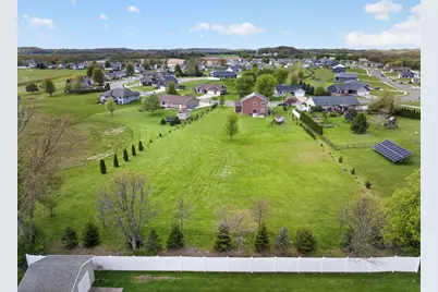 304  Alyssa St, Tomah, WI 54660 - Photo 8