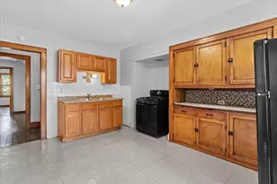 2808 N 57th St, Milwaukee, WI 53210 - Photo 6