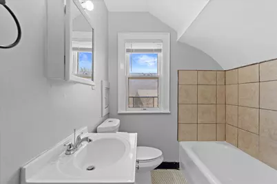2808 N 57th St #2810, Milwaukee, WI 53210 - Photo 8