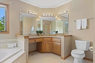 W175S7516 Harbor Cir, Muskego, WI 53150 - Photo 16