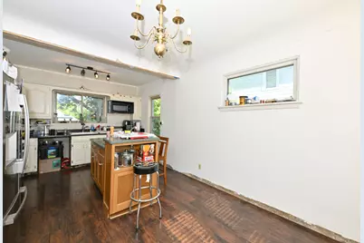 2040  Saint Clair St, Racine, WI 53402 - Photo 10