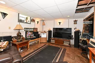 2040 St Clair St, Racine, WI 53402 - Photo 18