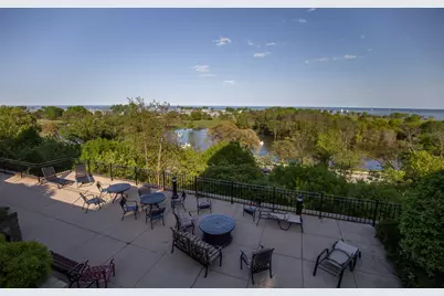 1300 N Prospect Ave #403, Milwaukee, WI 53202 - Photo 46