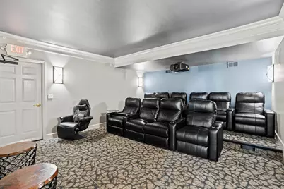 1300 N Prospect Ave #403, Milwaukee, WI 53202 - Photo 36