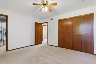 1412 Field Tree Ln, Oostburg, WI 53070 - Photo 12