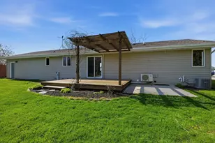 1412 Field Tree Ln, Oostburg, WI 53070 - Photo 26