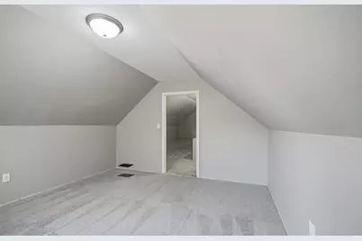 5334 N 51st Blvd, Milwaukee, WI 53218 - Photo 12