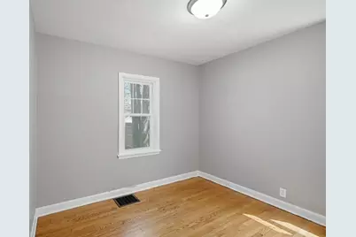 5334 N 51st Blvd, Milwaukee, WI 53218 - Photo 10