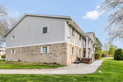 1226 E Decorah Rd #3, West Bend, WI 53095 - Photo 18