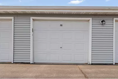 1226 E Decorah Rd #3, West Bend, WI 53095 - Photo 20