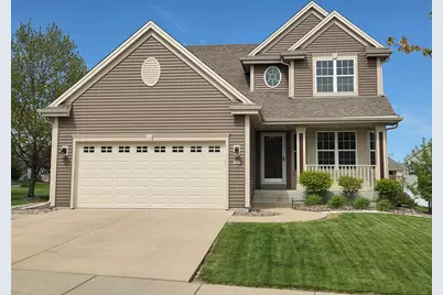 707  Belmont Dr, Watertown, WI 53094 - Photo 1