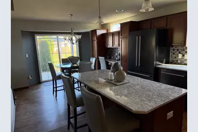 707  Belmont Dr, Watertown, WI 53094 - Photo 6