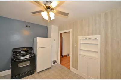 2931  Olive St, Racine, WI 53403 - Photo 12