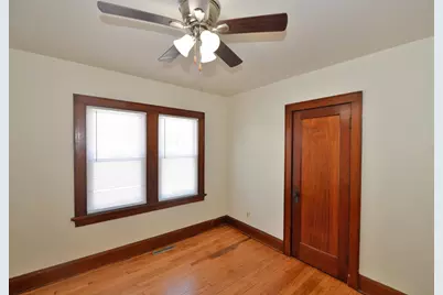 2931  Olive St, Racine, WI 53403 - Photo 16