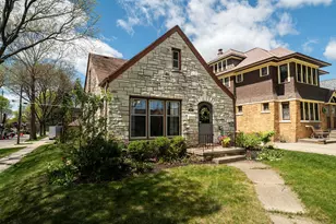 2505 N 62nd St, Wauwatosa, WI 53213 - Photo 2