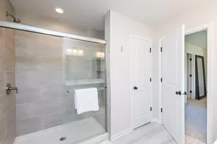 310 Paradise Ct, Hartland, WI 53029 - Photo 24