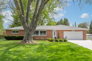 17465 Windemere Rd, Brookfield, WI 53045 - Photo 1