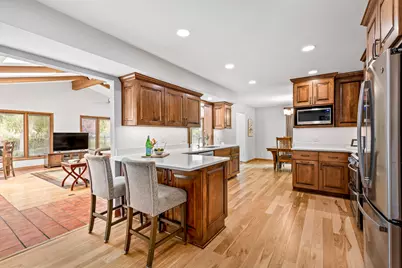 18360  Tilton Ln, Brookfield, WI 53045 - Photo 2