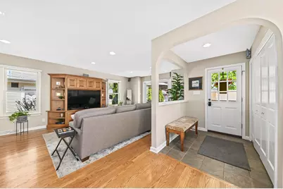 5246 N Kent Ave, Whitefish Bay, WI 53217 - Photo 16
